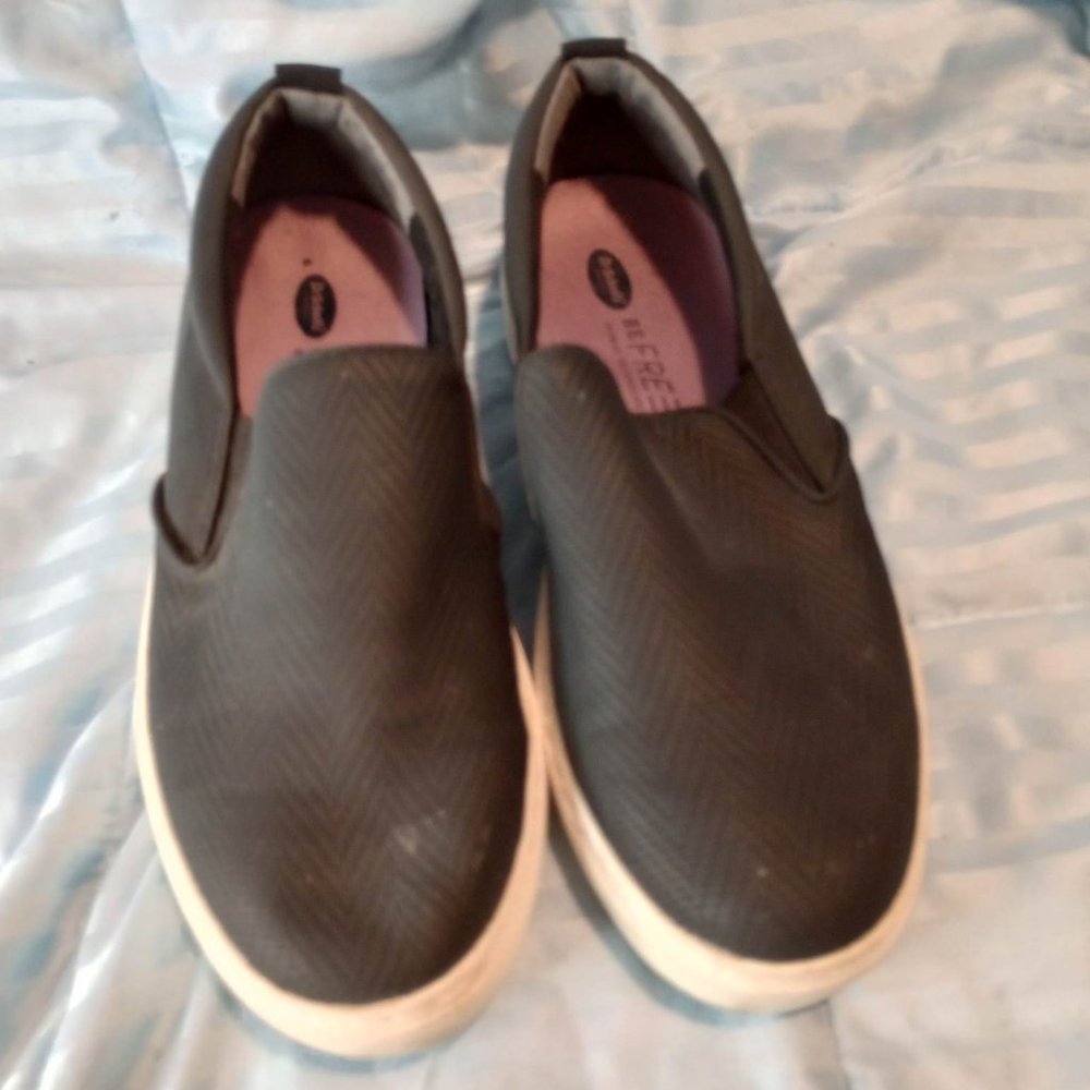 Dr. Scholl's Slip On Sneakers - 7.5 Women's